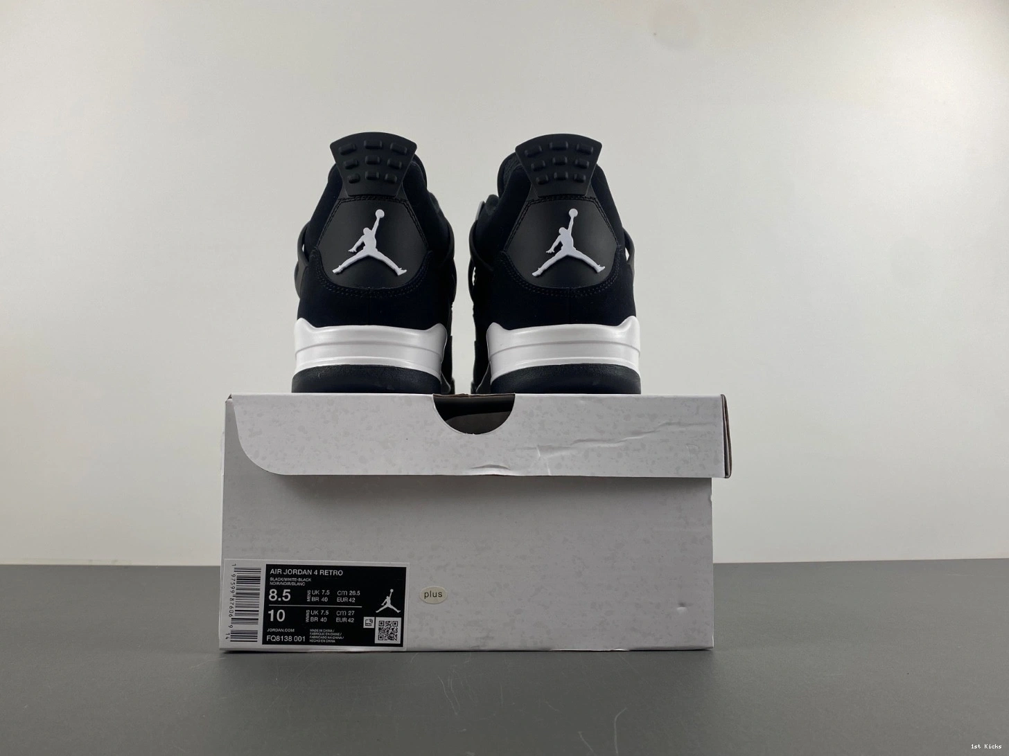 FQ8138-001 RETRO 4 THUNDER 'WHITE AIR JORDAN 0327
